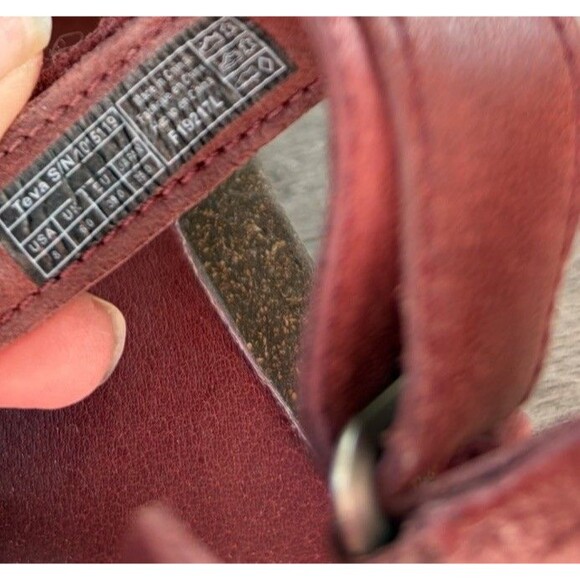 Teva Ysidro Sandals Womens 8 Red Leather Ankle Strap Wedge Shoes - Picture 8 of 8